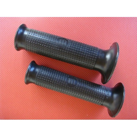 JUEGO PUÑOS CON LOGO MONTESA