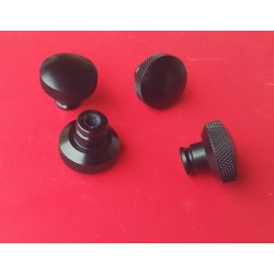 MINI MONTESA MODELO 27, TORNILLO TAPA LATERAL HERRAMIESNTAS